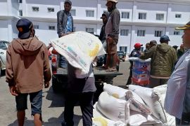 Pemkab Jayawijaya distribusi logistik ke distrik terdampak banjir