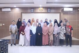 Yayasan Al Ghozy Muslimah Center kunjungi Rumah Sehat Terpadu Dompet Dhuafa