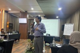 Penggunaan PLTS atap secara masif di Bali masih berat