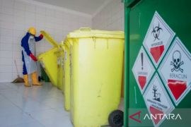 Membangun lokasi pengolahan limbah B3 di wilayah Karawang
