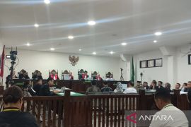 Ketua majelis hakim ingatkan KPK tak tebang pilih dalam kasus Rohidin