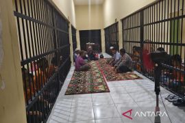 Polres Bangka Barat membina rohani dan mental tahanan