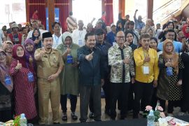 Komisi IX DPR bersama BGN gencarkan sosialisasi MBG di Bekasi