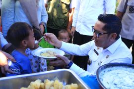 Seribu balita berisiko stunting di Kota Tangerang terima bantuan pangan