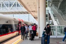 Kereta cepat Whoosh telah layani 9 juta penumpang sejak dioperasikan Oktober 2023