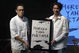 Reza Rahadian rilis buku