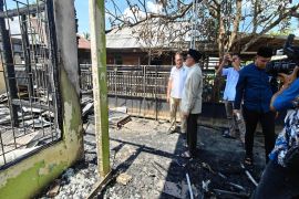 Pemkab HSU bantu korban kebakaran di Desa Hambuku Pasar