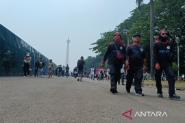 Ribuan buruh tertib tinggalkan kawasan Monas