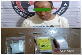 Sering transaksi sabu, rumah MR digerebek di Basirih