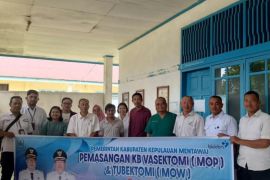 Pelayanan vasektomi perdana di Mentawai dukung program KB dan cegah stunting