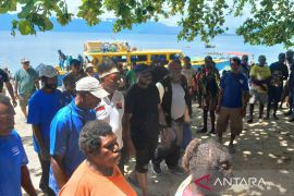 YPMAK tetap beri perhatian kepada warga suku Kamoro di Kaimana