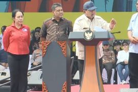 Presiden Prabowo Subianto lempar candaan terhadap Kapolri Listyo Sigit
