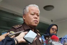 Kejagung tetapkan 3 tersangka TPPU terkait suap putusan lepas CPO