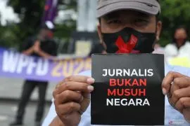 Aksi peringati Hari Kebebasan Pers Sedunia
