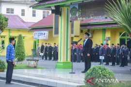 Harry Pahlevi pimpin upacara Hardiknas di Padangsidimpuan