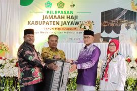 Pemkab Jayawijaya lepas 47 calon haji Jayawijaya ke Tanah Suci