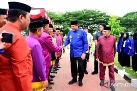 Gubernur Gorontalo pastikan fasilitas sekolah harus layak pakai