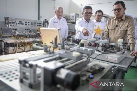 Menteri P2MI kunjungi UPTD Latihan Kerja Banten