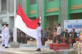 Kakanwil Kemenag Sultra pimpin upacara Hardiknas di MAN 1 Kendari