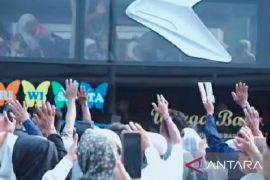 Sebanyak 435 calon haji asal Karawang diberangkatkan ke Tanah Suci