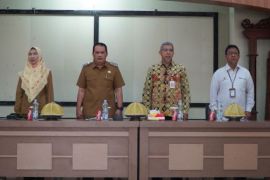 OJK Sulselbar bersama TPKAD Maros rumuskan strategi akses keuangan