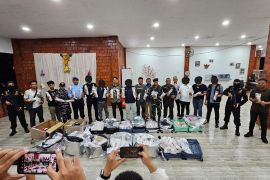 Bea Cukai Batam gagalkan penyelundupan 321.990 benih lobster