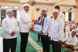 Bupati Saidi Mansyur minta JCH jaga kesehatan di tanah suci