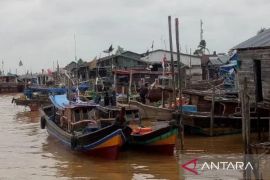 Pemda Tanjabtim  beri perlindungan asuransi untuk 3.150 nelayan