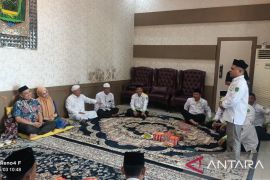 DMI Labura upah-upah Bupati dan istri