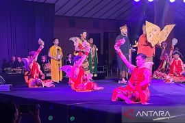 Disbudpar Jatim komitmen kenalkan Topeng Panji ke anak muda