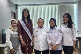 Wagub Sulbar Bangga, Adinda Putri Pawan Lolos 16 Besar Putri Indonesia