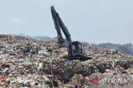 Karawang tingkatkan pengelolaan sampah di TPA Jalupang