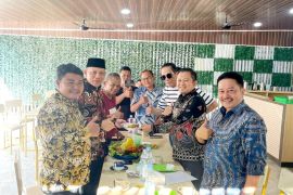 Bupati Sabar AS hadiri grand opening Sinurut Cafe, milik perantau IKPPBR di Pekanbaru