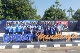 Gubernur Kalsel kunjungi BPBAT Mandiangin tinjau budidaya ikan haruan