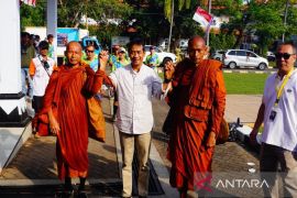 Pemkab Batang sambut 36 biksu  jalani ritual Thudong
