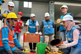 Dua Srikandi PLN raih penghargaan tertinggi Women's Inspiration Awards 2025 dari Menteri PPPA