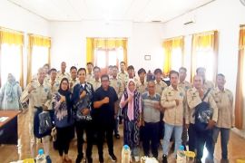 Tingkatkan kompetensi sekuriti, Disnakertranskop UKM Barut gelar Diksar