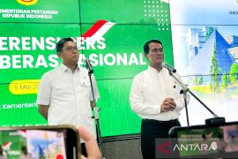 Mentan: Tanpa impor,  stok beras 3,51 juta ton tertinggi dalam 57 tahun