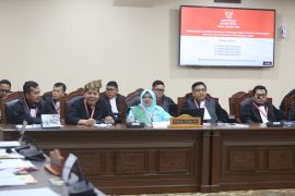 MK tolak gugatan Pilkada Siak, Afni Zulkifli-Syamsurizal tunggu dilantik