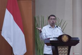 Fadli Zon: Penulisan ulang sejarah Indonesia rampung saat HUT Ke-80 RI