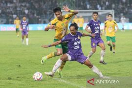  Persebaya Surabaya tahan imbang tuan rumah Persik Kediri