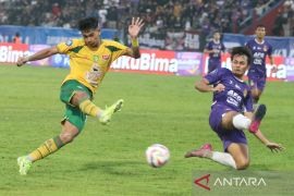 Persik imbang lawan Persebaya 3-3