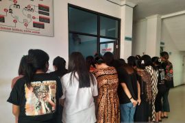 Dinsos Kota Jambi fasilitasi  cek kesehatan 17 WTS Payo Sigadung
