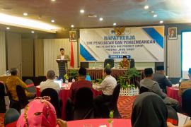 OPOP Jatim targetkan 2.000 pesantren berdaya