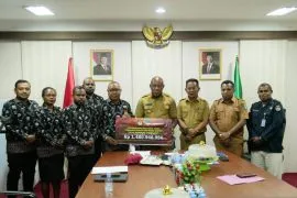 KPU Wondama kembalikan sisa dana hibah Pilkada 2024