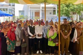 Amsakar ajak 2.400 wanita tani tanam cabai di pekarangan