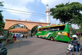PPIH Surabaya masih temukan jamaah bawa rokok lebih dari 200 batang