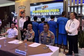 Polisi ringkus 4 pelaku anarkis saat aksi Hari Buruh di Bandung