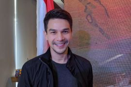 Kriminal kemarin, selebritas Jonathan Frizzy ditangkap lalu kasus ijazah Jokowi
