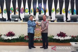 Barnas Adjidin resmi pimpin ASDEPSI dengan harapan lebih konstruktif